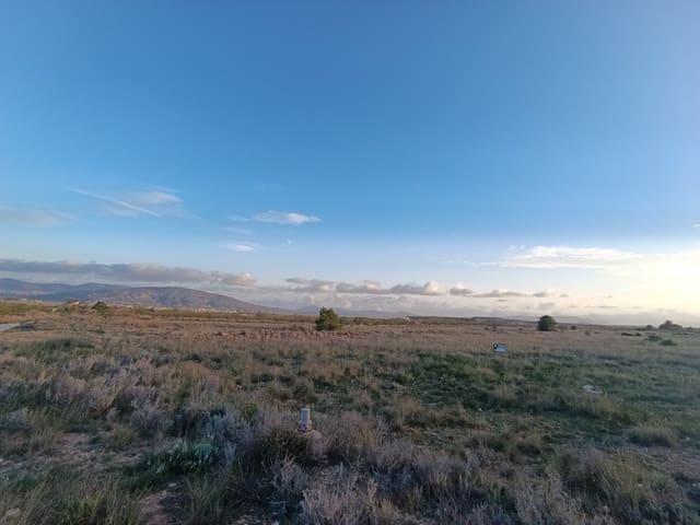 Ubebygd land til salgs i Pinoso - € 21 995 (Ref: 9105561)