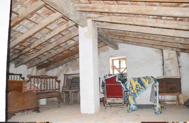 4 chambre Finca/Maison de Campagne à vendre à Villena avec garage - 110 000 € (Ref: 9118410)
