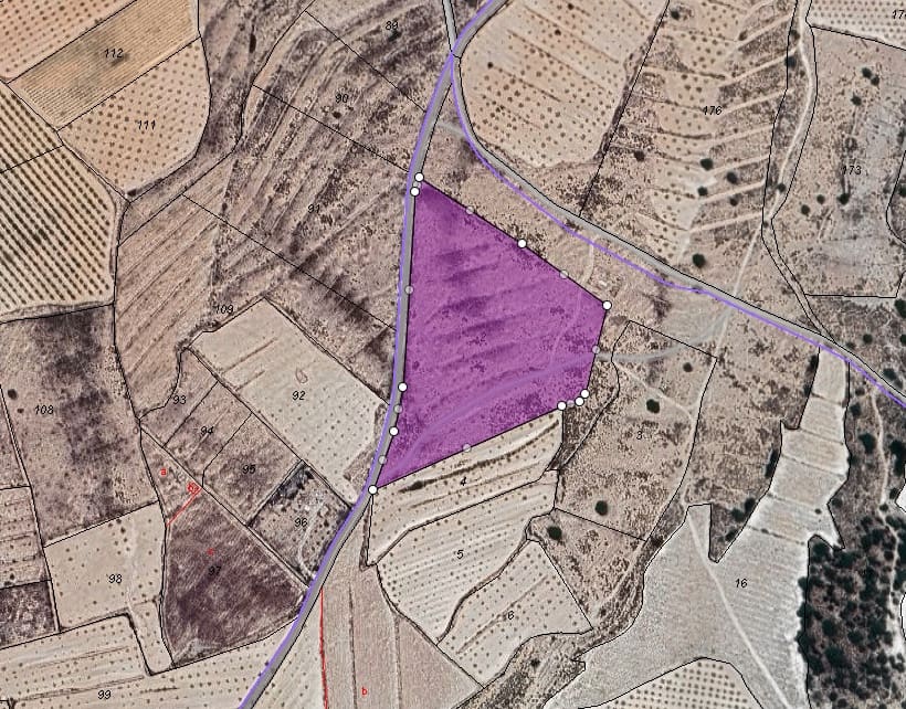 Grunde uden byggetilladelser til salg i Lel - € 32.000 (Ref: 9125605)