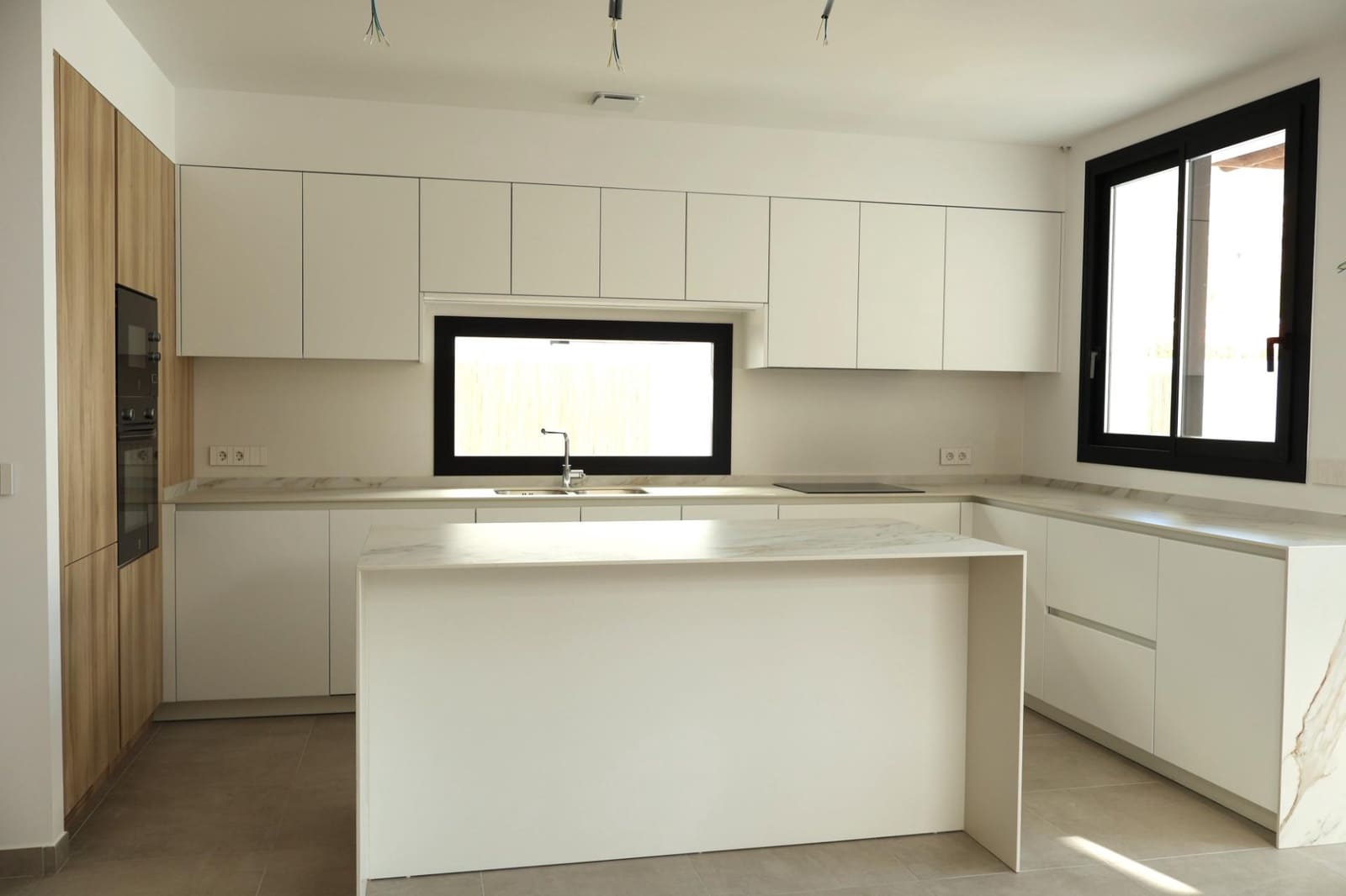 4 bedroom Villa for sale in Albir with pool garage - € 875,000 (Ref: 9131026)