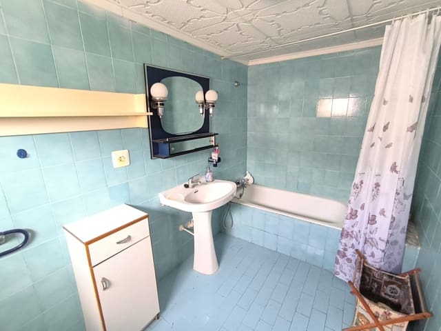 3 bedroom Townhouse for sale in Raspay, Yecla with garage - € 54,900 (Ref: 9131819)