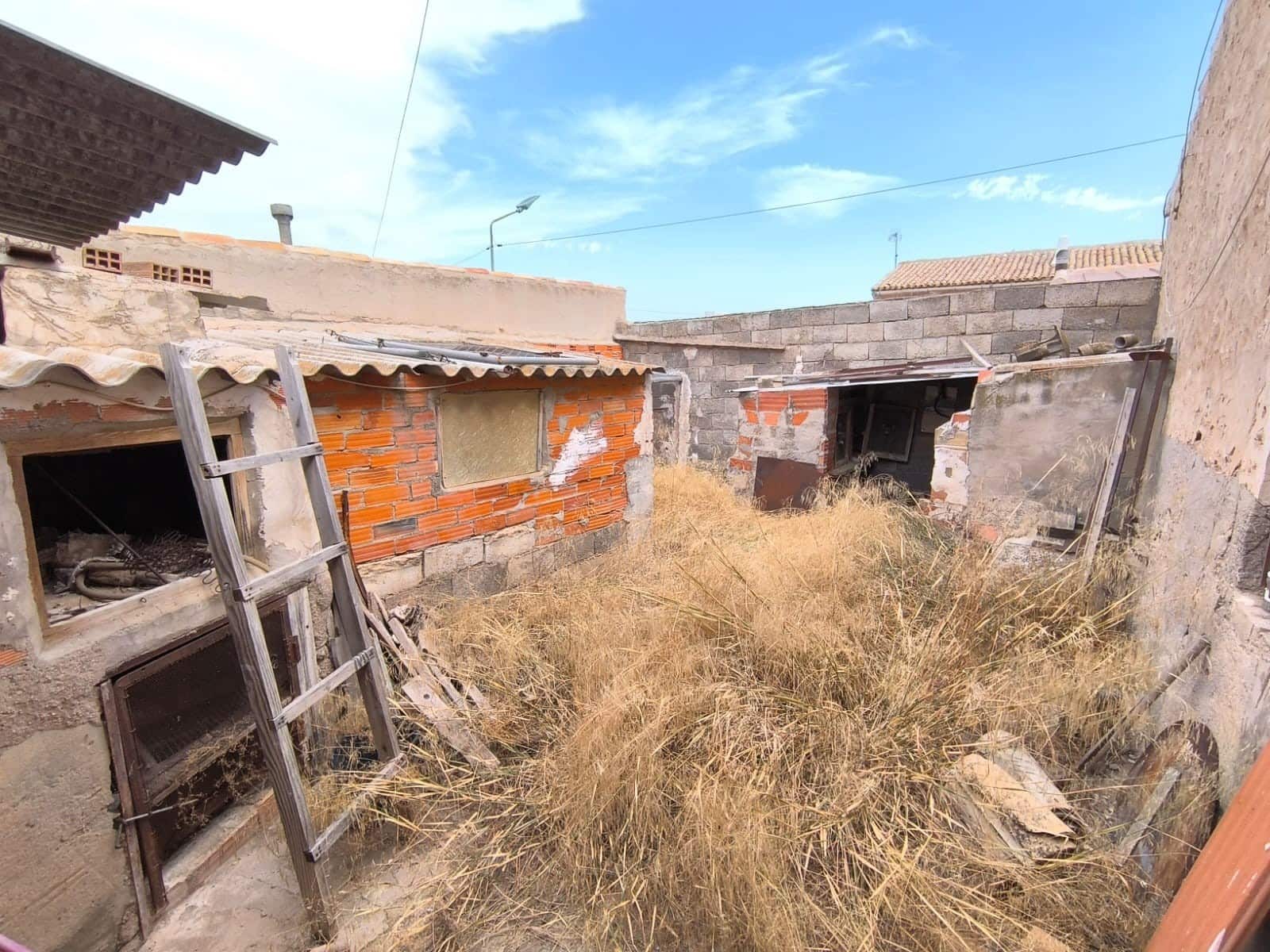 3 soverom Hus til salgs i Raspay med garasje - € 54 900 (Ref: 9131819)