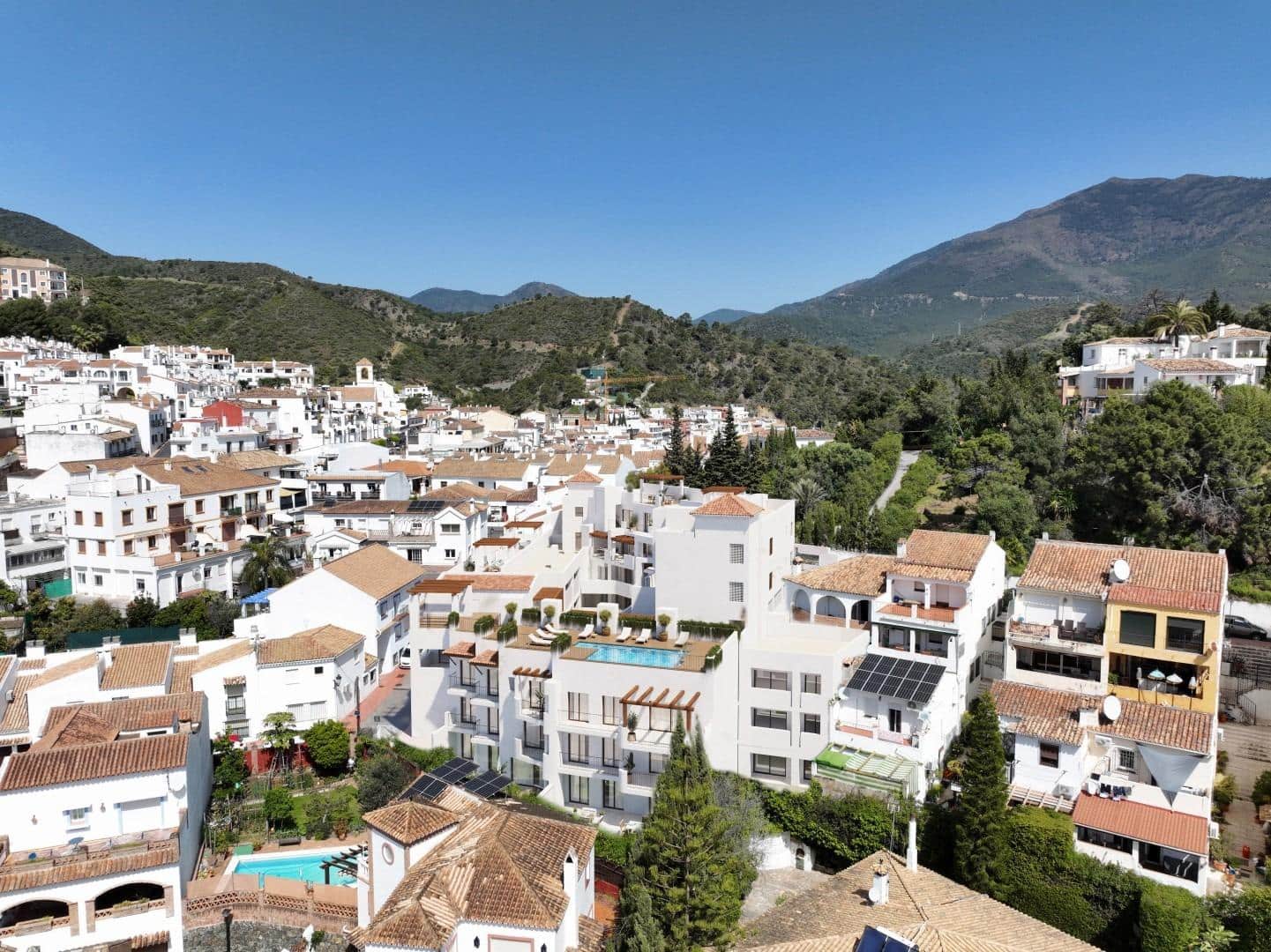 2 chambre Appartement à vendre à Benahavis avec piscine garage - 400 000 € (Ref: 9143955)