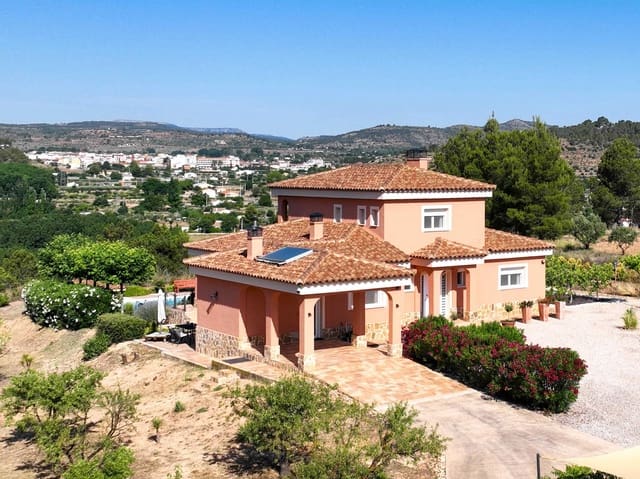2 bedroom Villa for sale in Ayora - € 499,500 (Ref: 9143972)