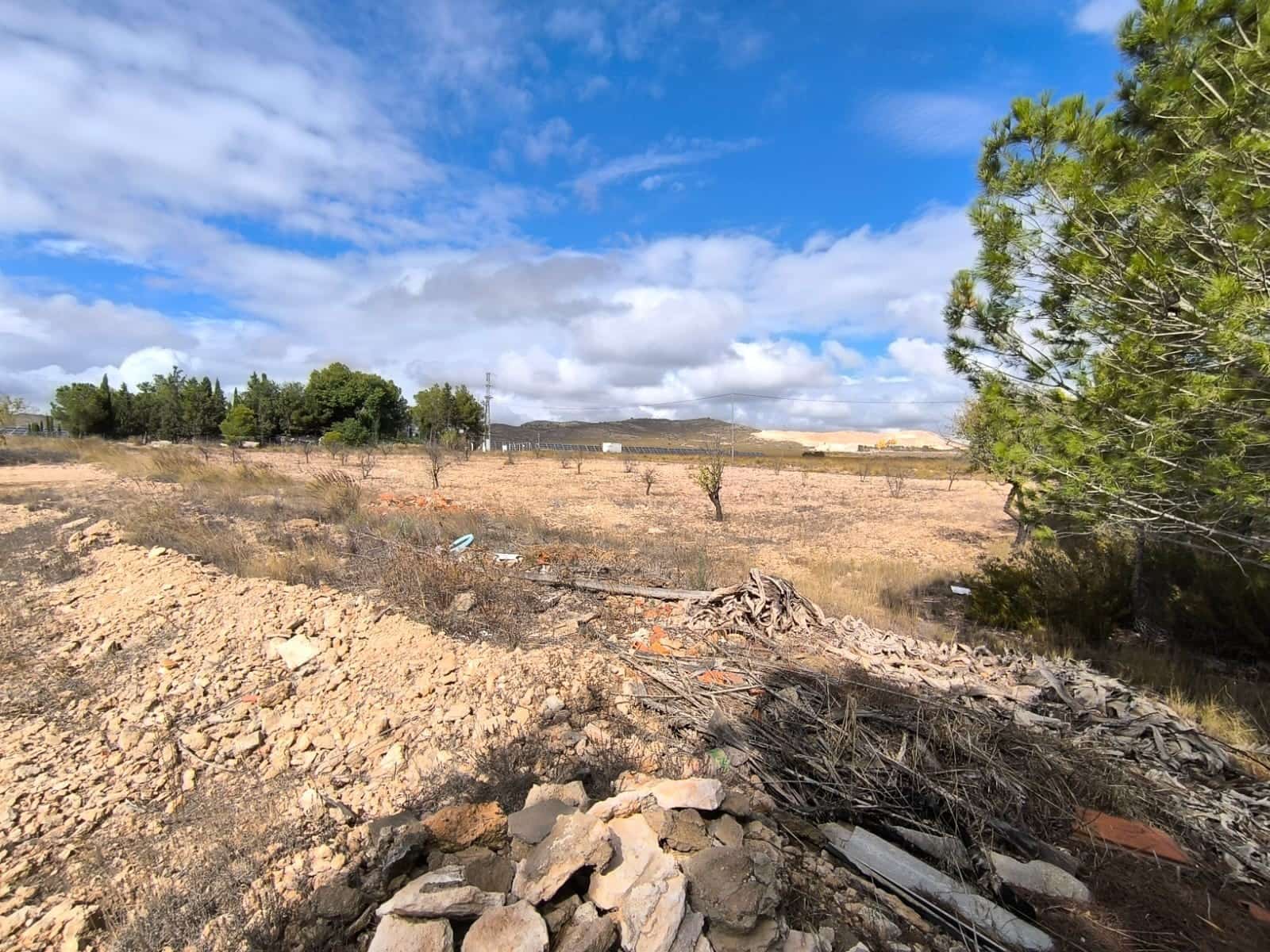 3 soveværelse Finca/Landehus til salg i Yecla med swimmingpool garage - € 195.000 (Ref: 9144650)