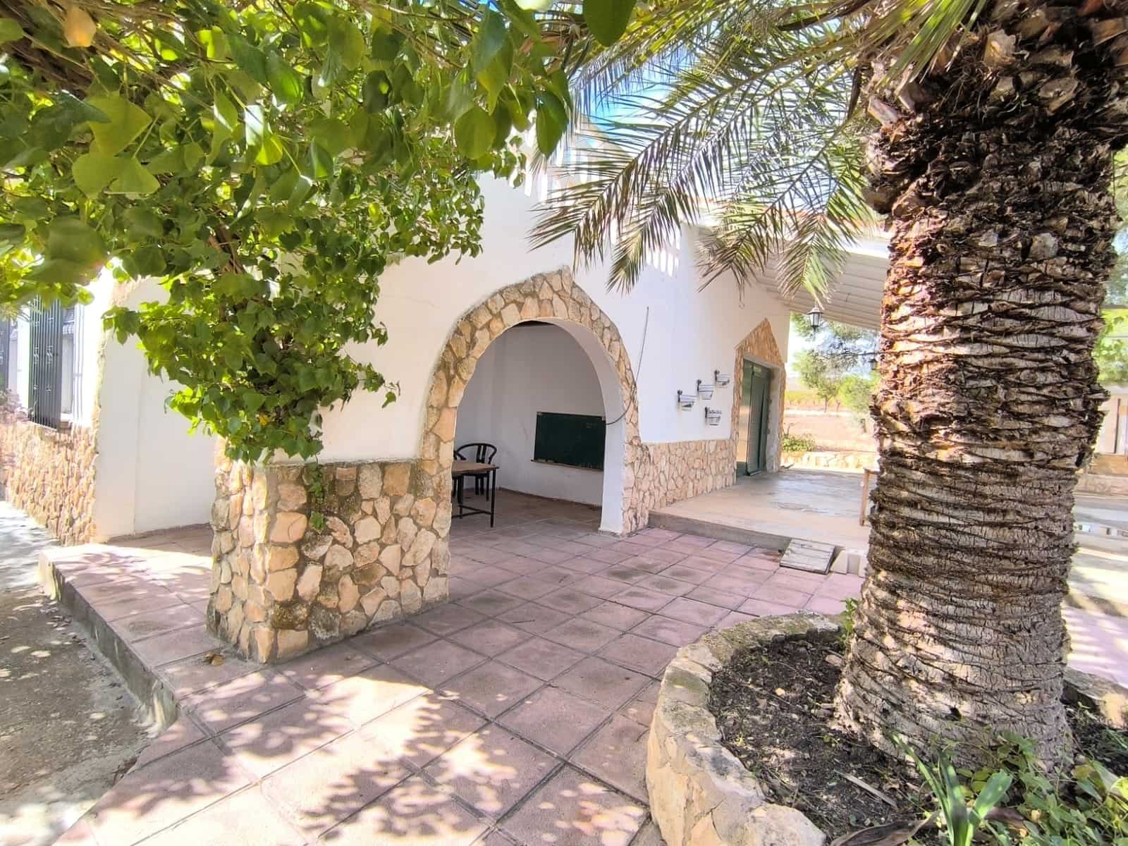 3 soveværelse Finca/Landehus til salg i Yecla med swimmingpool garage - € 195.000 (Ref: 9144650)