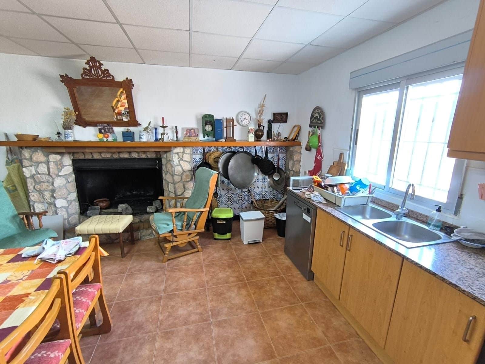 3 bedroom Finca/Country House for sale in Yecla with pool garage - € 195,000 (Ref: 9144650)