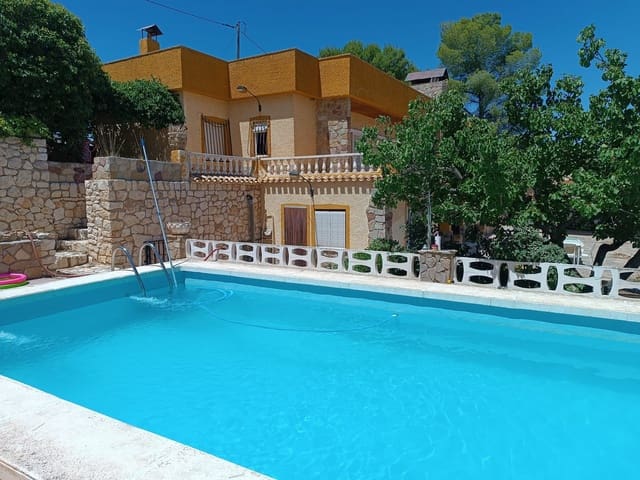 7 soveværelse Villa til salg i Yecla med swimmingpool garage - € 250.000 (Ref: 9161892)