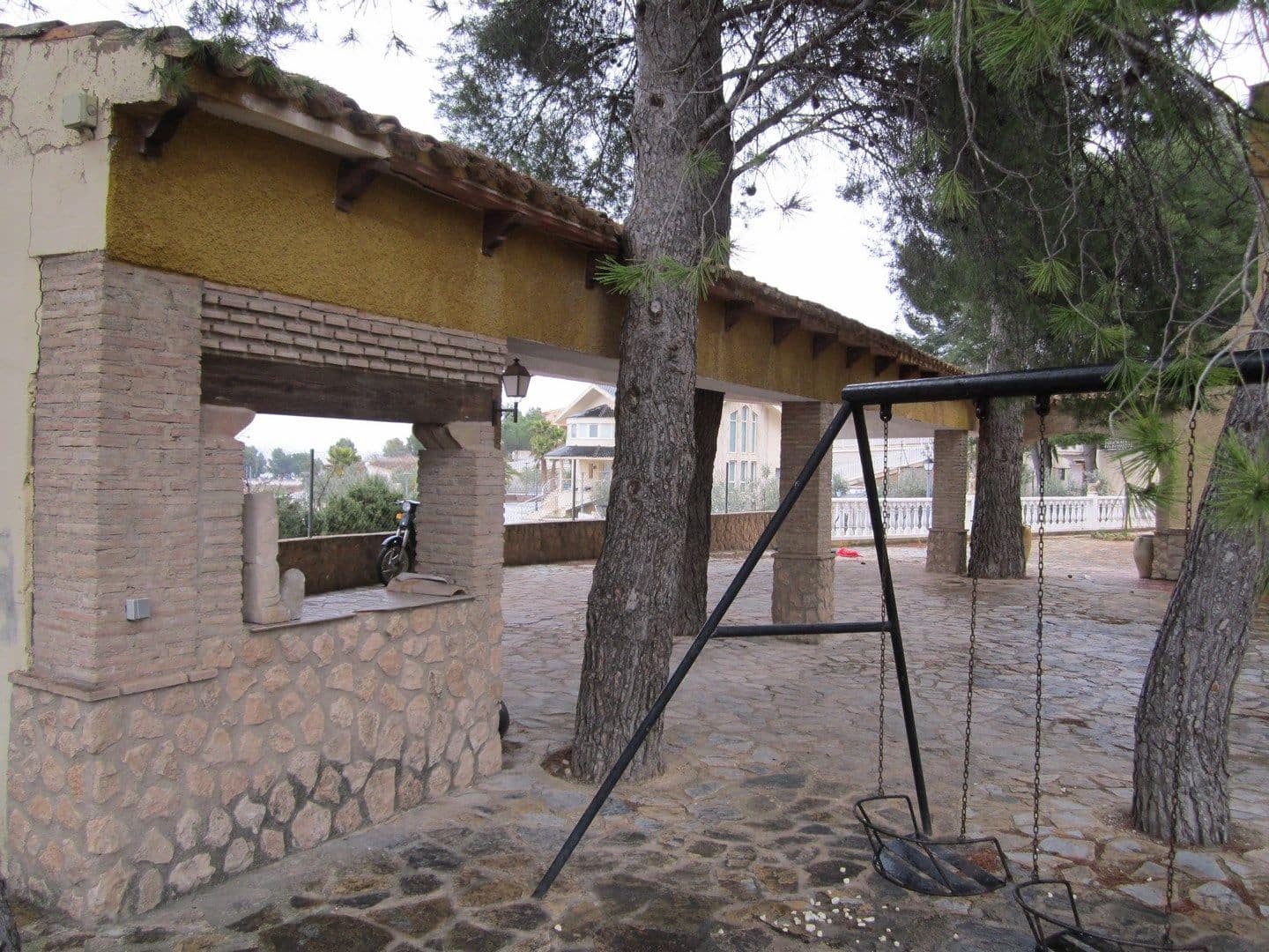 7 bedroom Villa for sale in Yecla with pool garage - € 250,000 (Ref: 9161892)