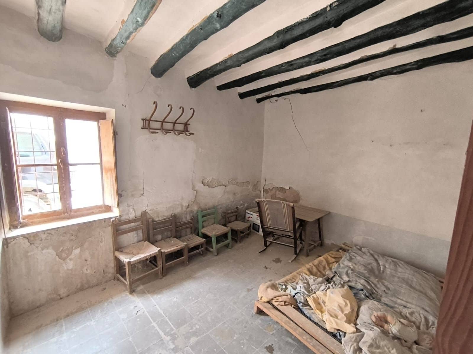 7 bedroom Finca/Country House for sale in Jumilla with garage - € 56,990 (Ref: 9177855)