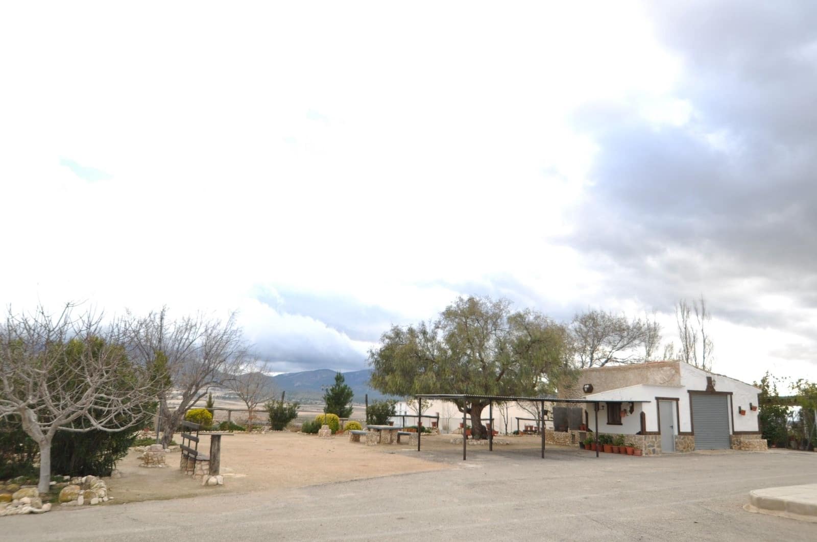 6 bedroom Finca/Country House for sale in Jumilla with garage - € 254,900 (Ref: 9180725)