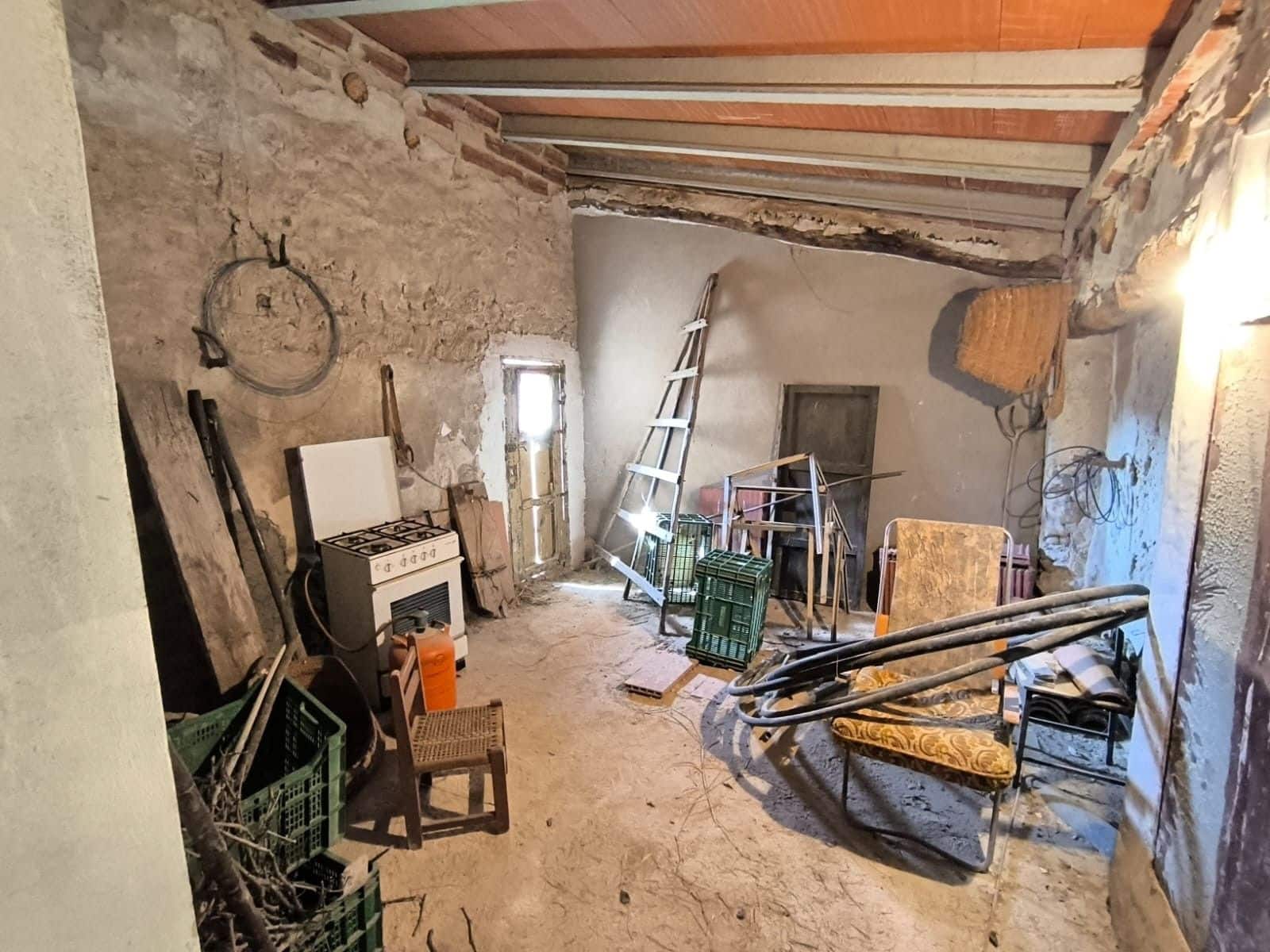 6 bedroom Finca/Country House for sale in Jumilla with garage - € 254,900 (Ref: 9180725)