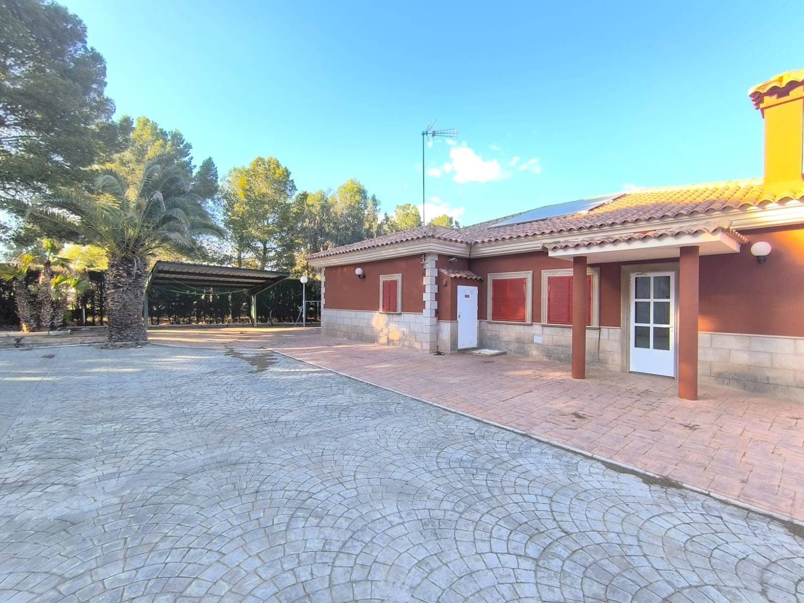 5 chambre Villa/Maison à vendre à Yecla avec piscine garage - 480 000 € (Ref: 9183203)