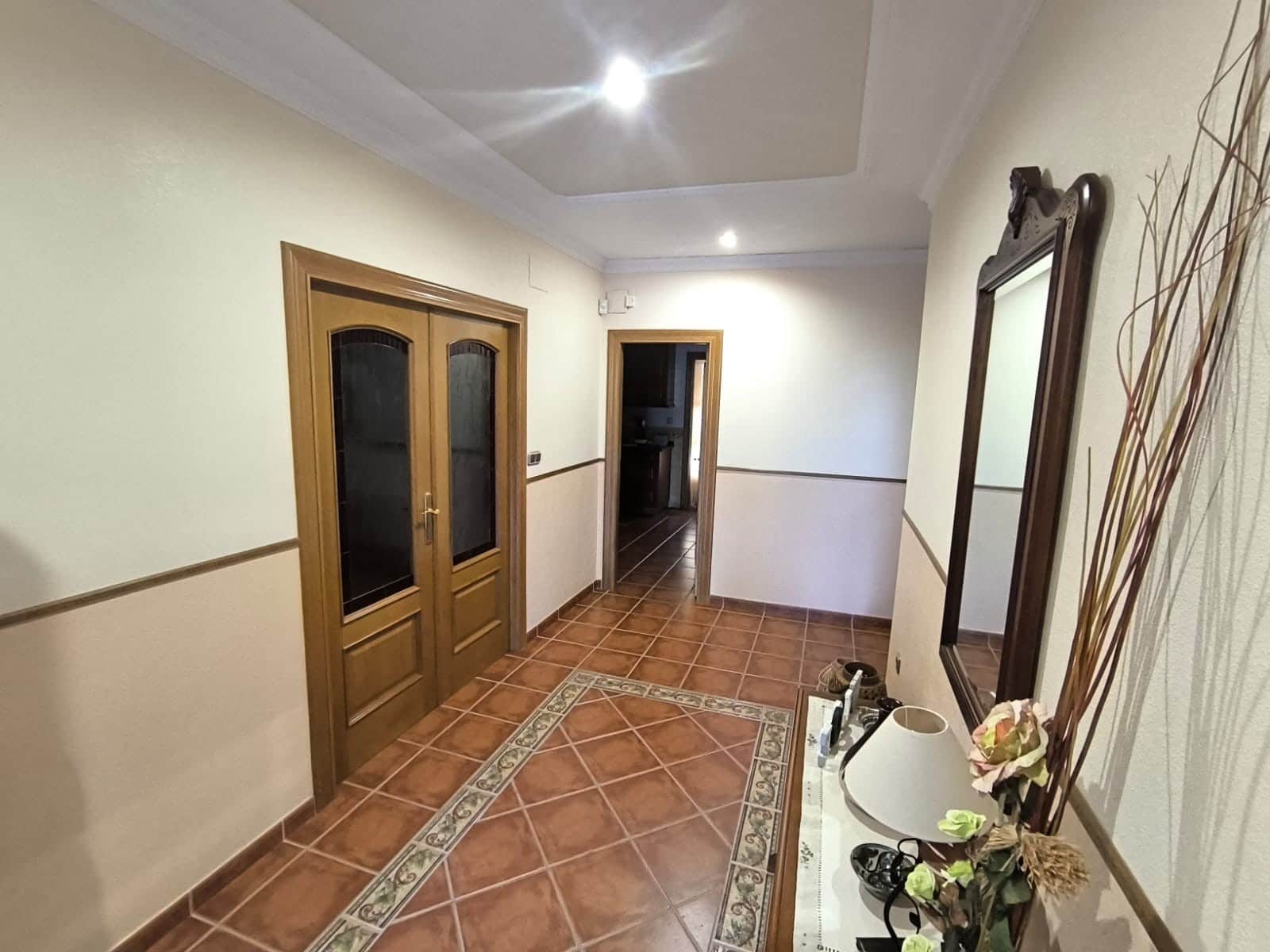 5 chambre Villa/Maison à vendre à Yecla avec piscine garage - 480 000 € (Ref: 9183203)