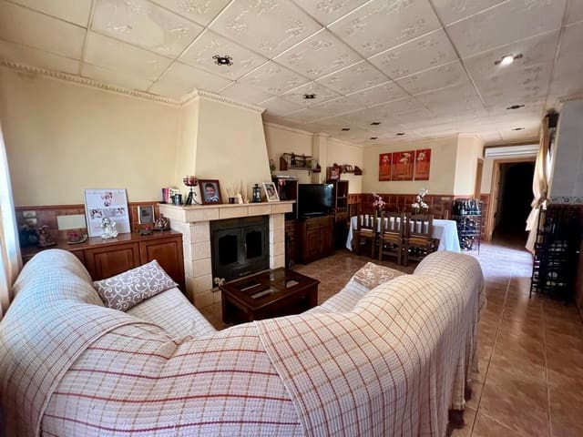 3 soveværelse Byhus til salg i Pinoso - € 137.800 (Ref: 9197082)