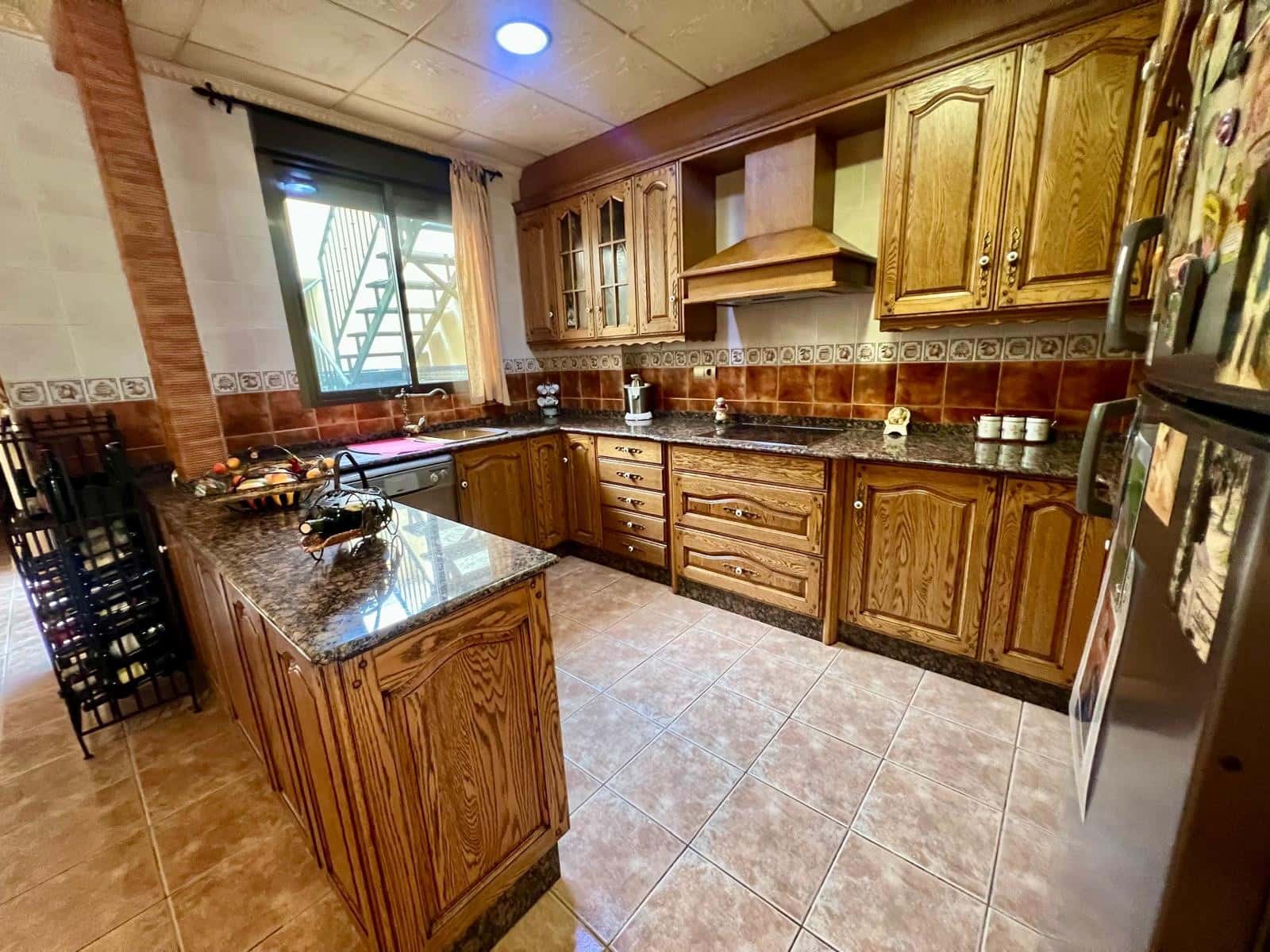 3 bedroom Townhouse for sale in Pinoso - € 137,800 (Ref: 9197082)