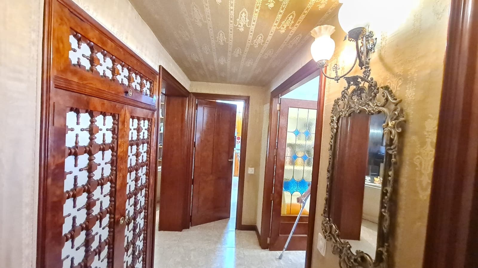 4 soveværelse Byhus til salg i Elda med garage - € 450.000 (Ref: 9198698)