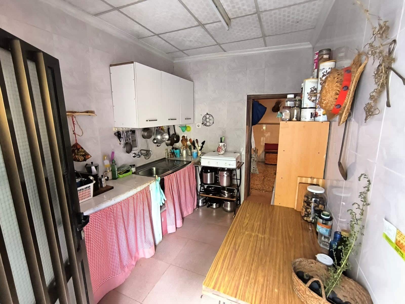 5 slaapkamer Finca/Landhuis te koop in Pinoso met garage - € 129.990 (Ref: 9207341)