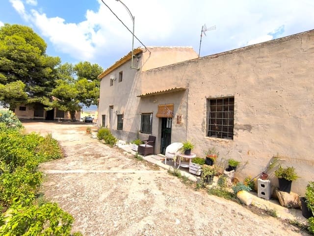 5 bedroom Finca/Country House for sale in Pinoso with garage - € 129,990 (Ref: 9207341)