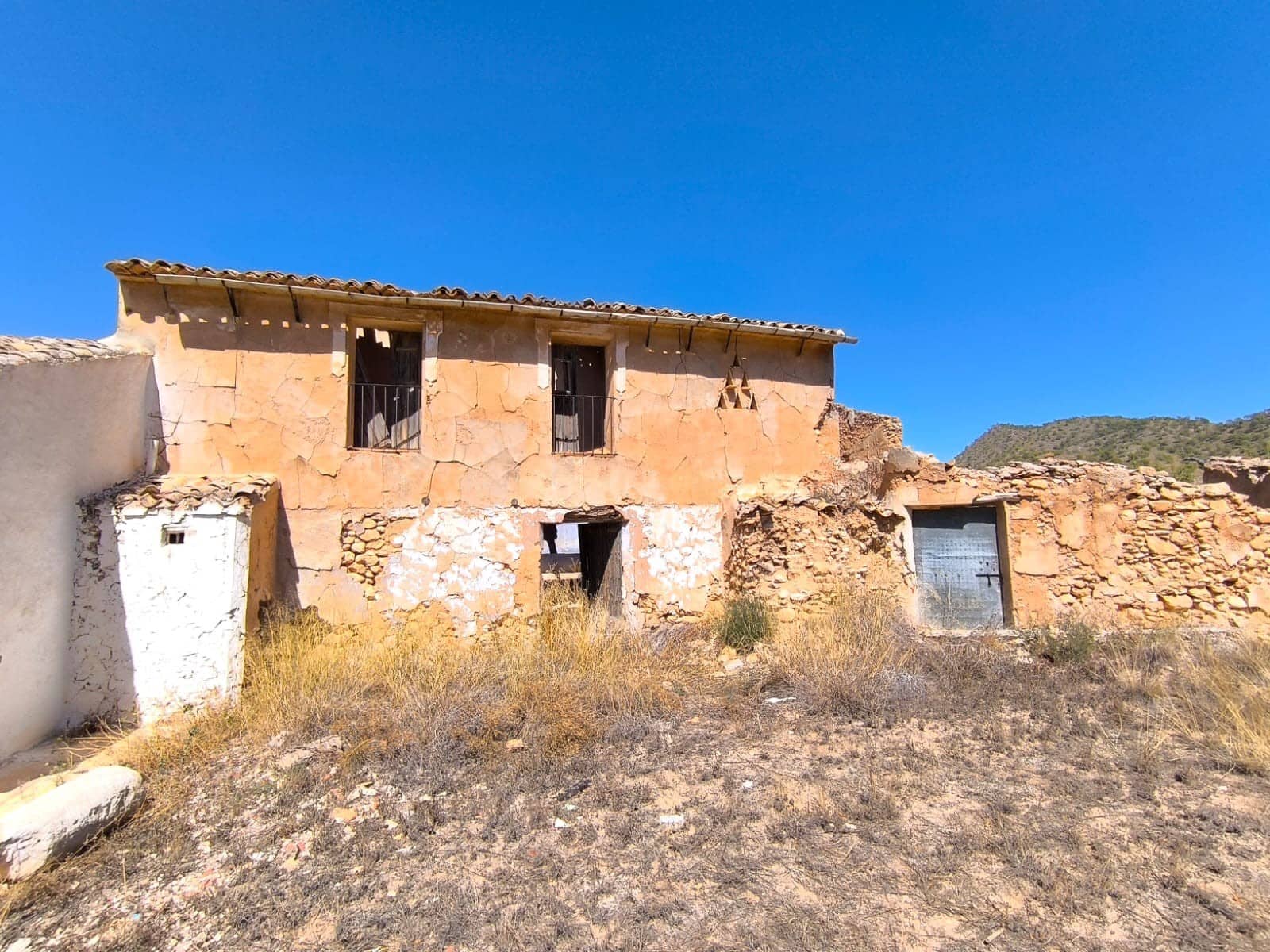 2 chambre Finca/Maison de Campagne à vendre à Yecla avec garage - 79 990 € (Ref: 9207970)