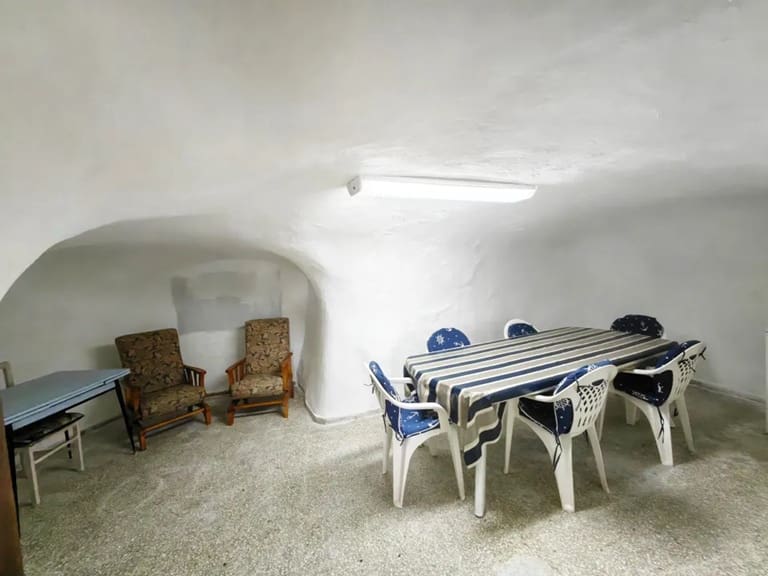 5 soveværelse Finca/Landehus til salg i Raspay med garage - € 133.900 (Ref: 9227997)