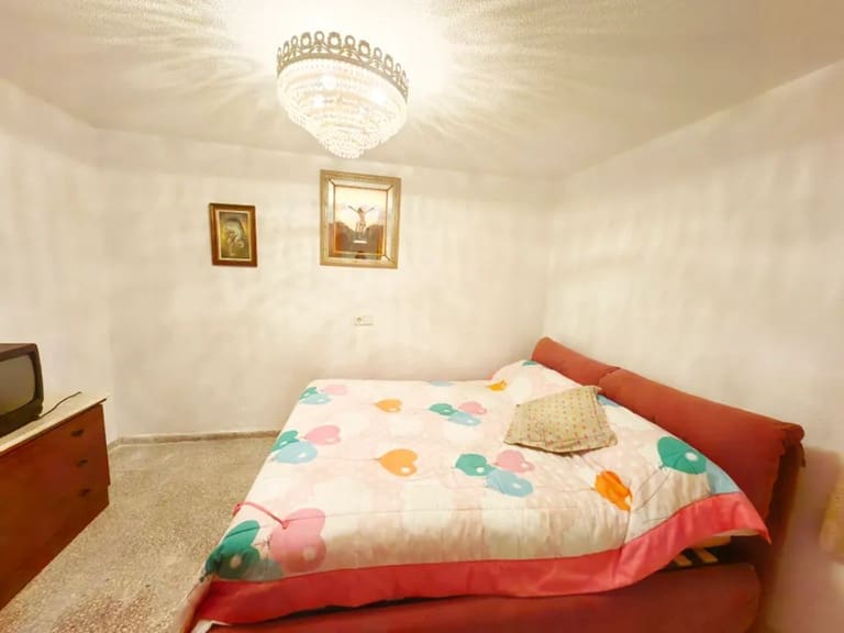 5 soveværelse Finca/Landehus til salg i Raspay med garage - € 133.900 (Ref: 9227997)