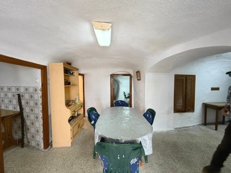 5 soveværelse Finca/Landehus til salg i Raspay med garage - € 133.900 (Ref: 9227997)