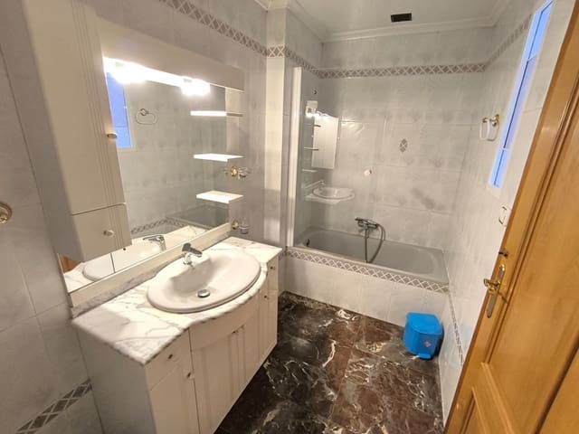 5 chambre Maison de Ville à vendre à Sax avec garage - 249 000 € (Ref: 9254210)