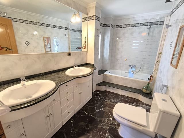 5 chambre Maison de Ville à vendre à Sax avec garage - 249 000 € (Ref: 9254210)