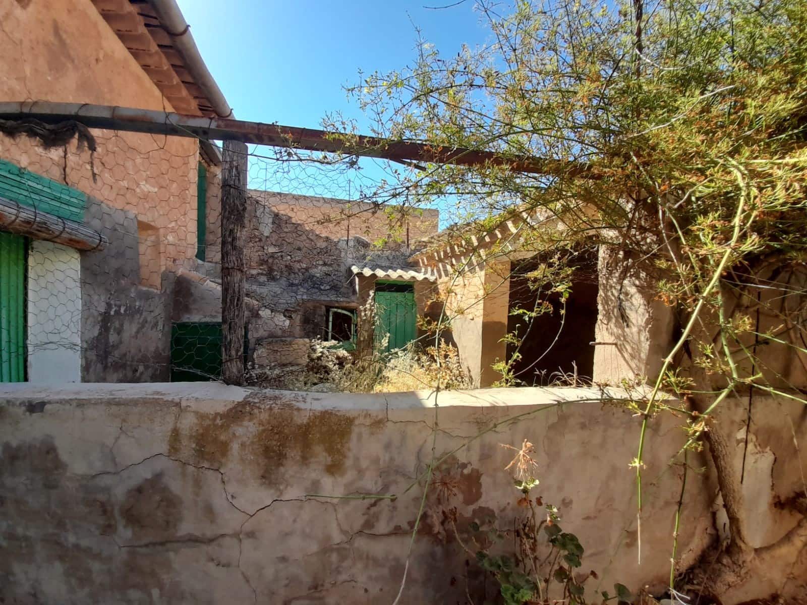 4 soverom Finca/Herregård til salgs i Pinoso med garasje - € 99 995 (Ref: 9263564)