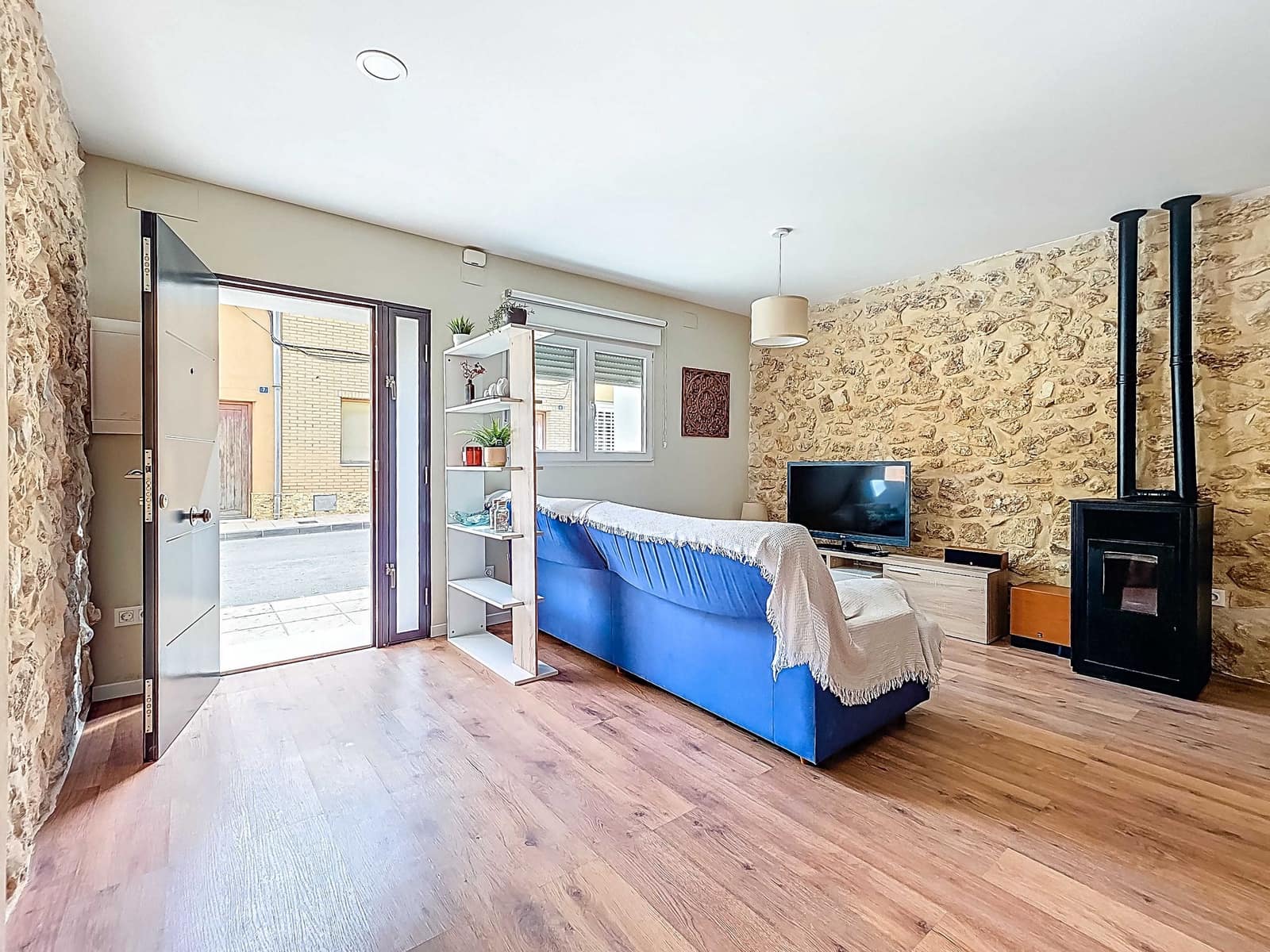 3 bedroom Townhouse for sale in Pinoso - € 169,500 (Ref: 9266582)