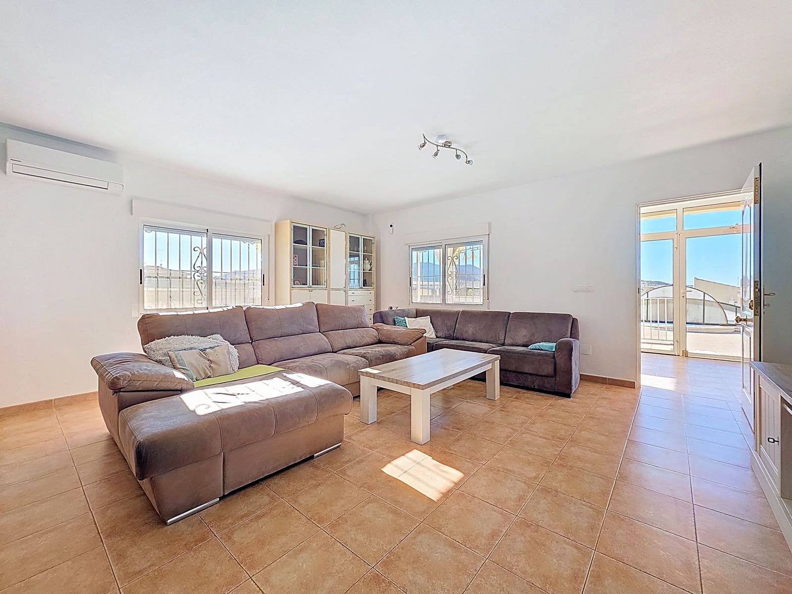 4 sovrum Villa till salu i Jumilla med garage - 299 995 € (Ref: 9266584)