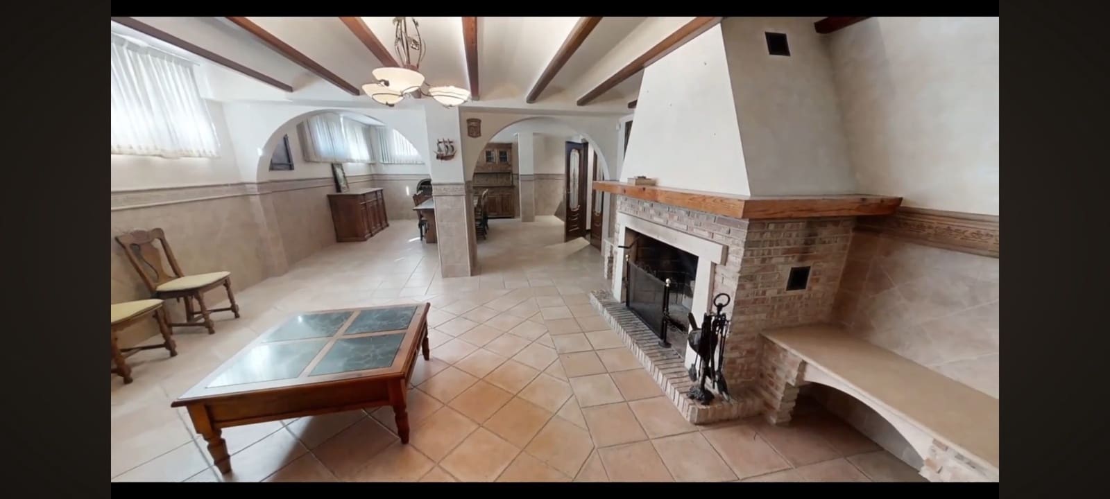 4 sypialnia Willa na sprzedaż w Elda z basenem garażem - 474 995 € (Ref: 9267778)