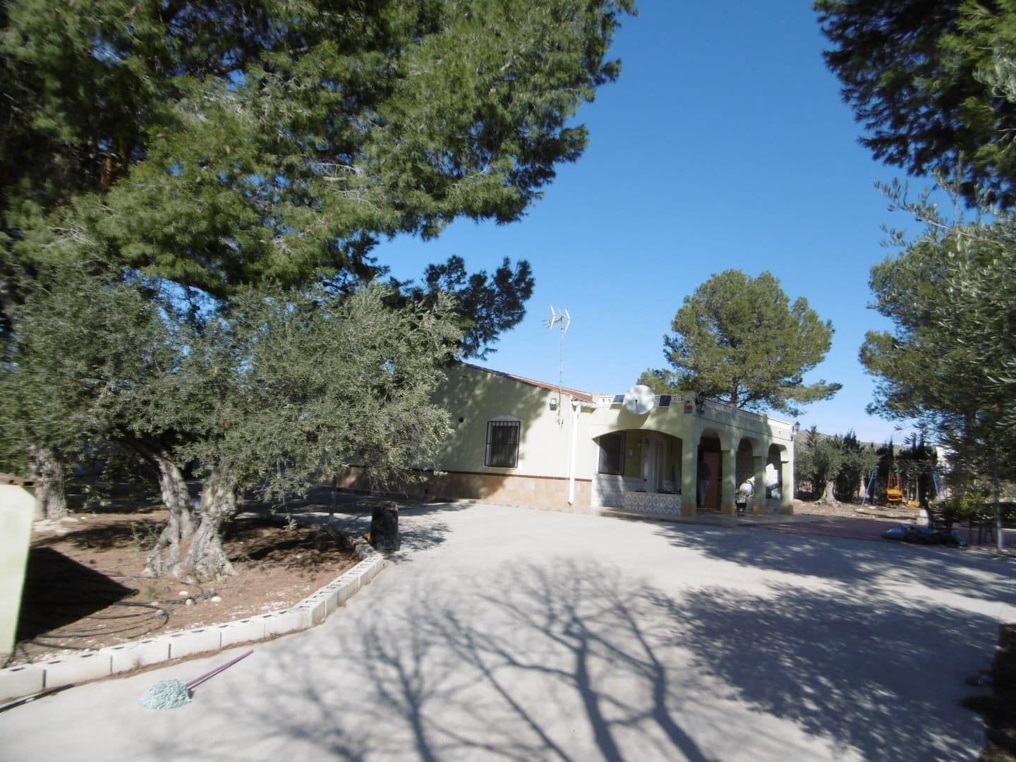 3 soveværelse Villa til salg i Yecla med swimmingpool garage - € 210.000 (Ref: 9287775)