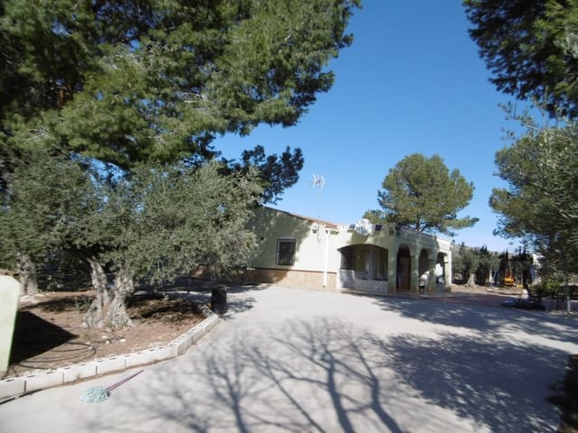 3 chambre Villa/Maison à vendre à Yecla avec piscine garage - 210 000 € (Ref: 9287775)