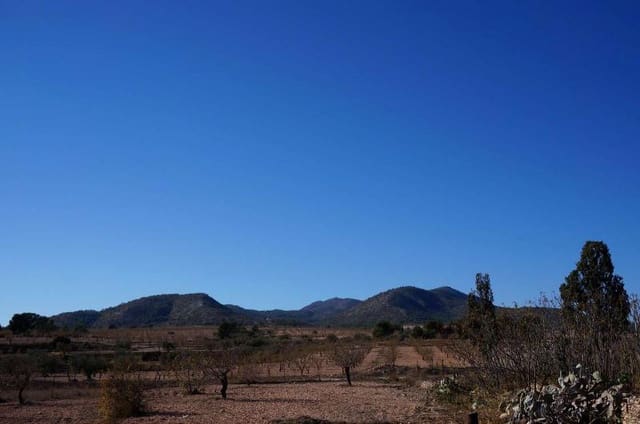 Finca/Landehus til salg i Raspay, Yecla - € 139.995 (Ref: 9293935)