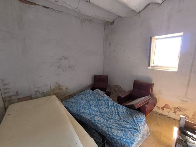 4 sovrum Finca/Hus på landet till salu i Caudete med pool garage - 160 000 € (Ref: 9301779)