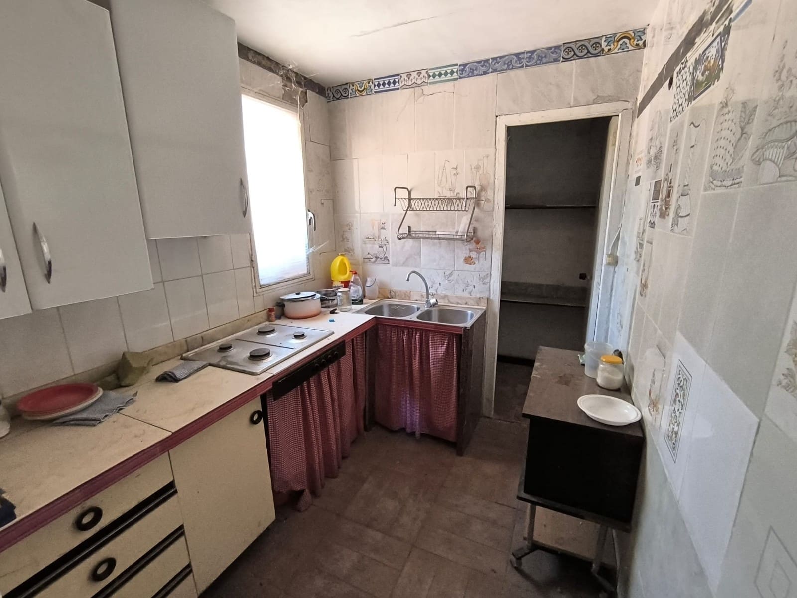 4 sovrum Finca/Hus på landet till salu i Caudete med pool garage - 160 000 € (Ref: 9301779)