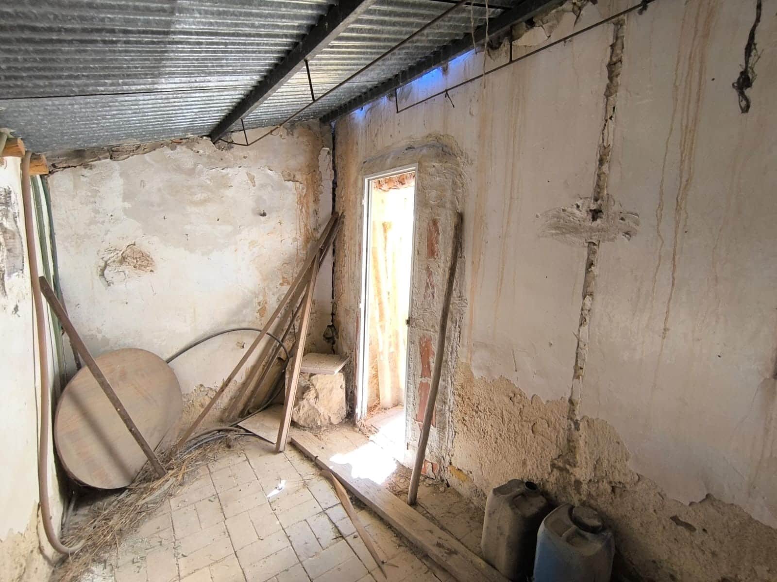 4 sovrum Finca/Hus på landet till salu i Caudete med pool garage - 160 000 € (Ref: 9301779)