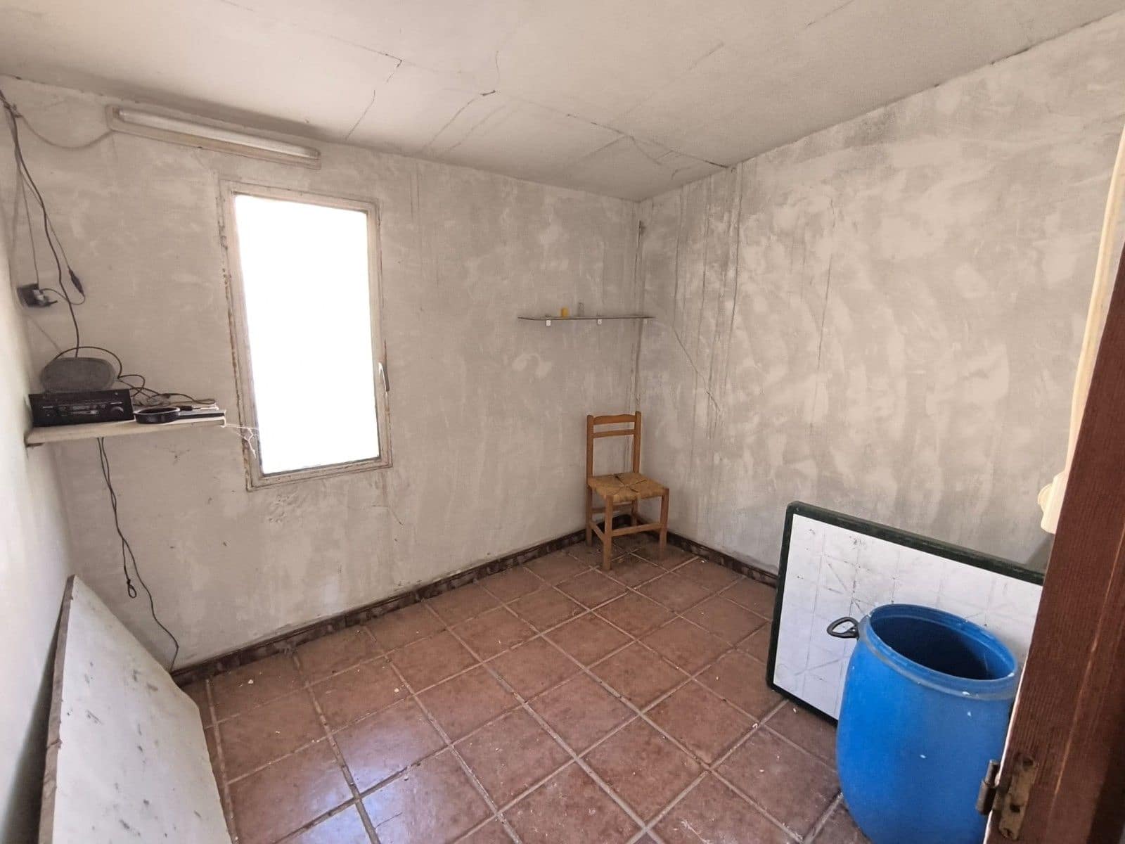 4 bedroom Finca/Country House for sale in Caudete with pool garage - € 160,000 (Ref: 9301779)