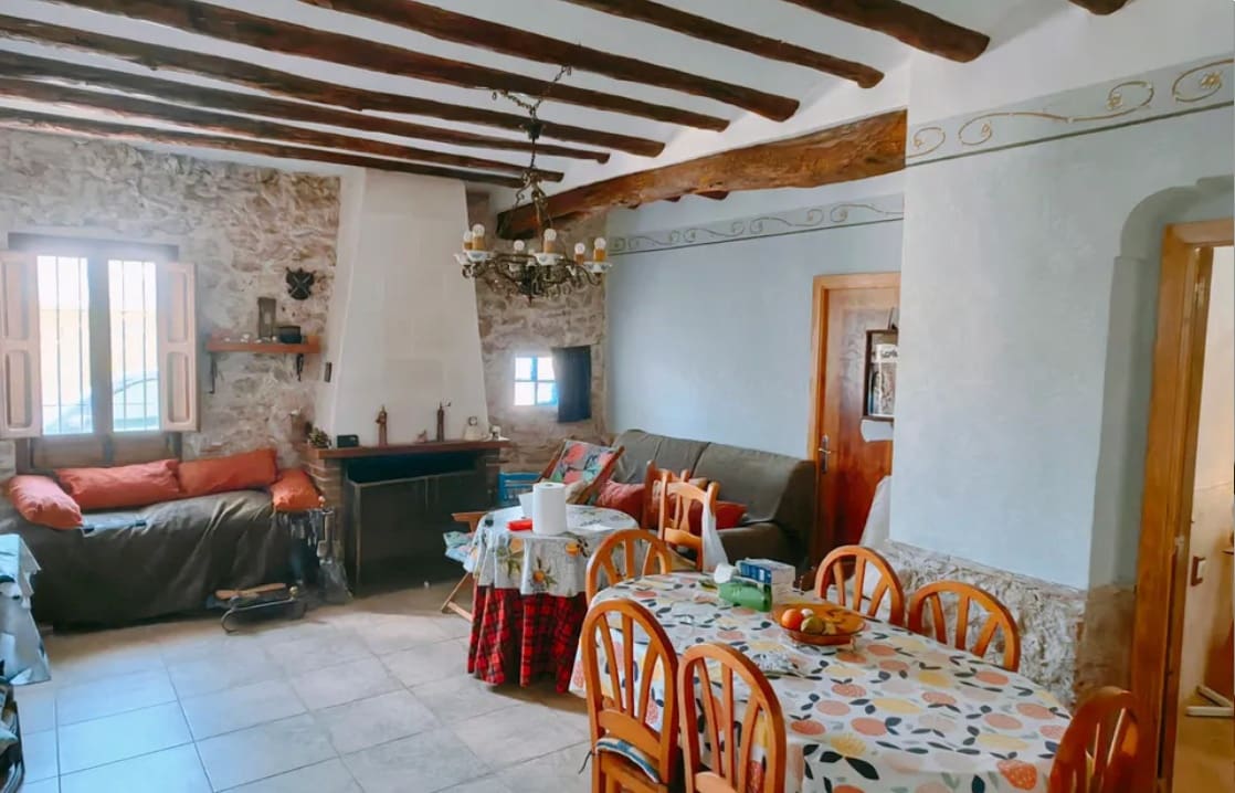 6 chambre Finca/Maison de Campagne à vendre à Yecla avec garage - 159 000 € (Ref: 9302813)