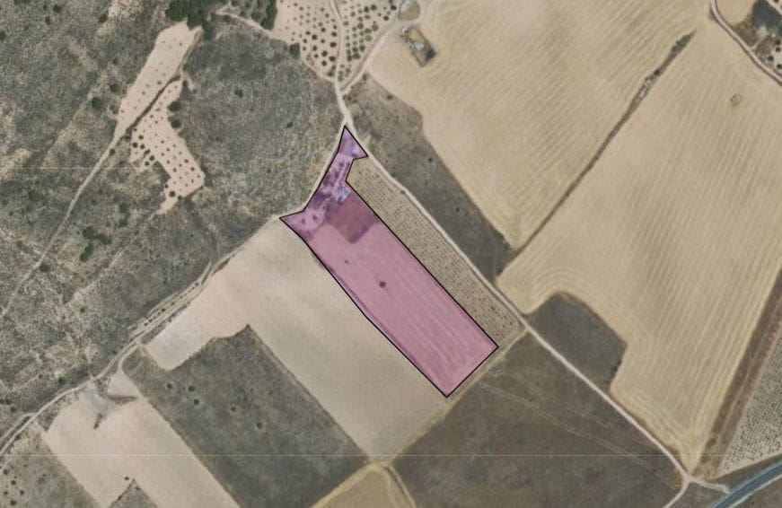 3 bedroom Finca/Country House for sale in Yecla with pool garage - € 139,000 (Ref: 9312125)