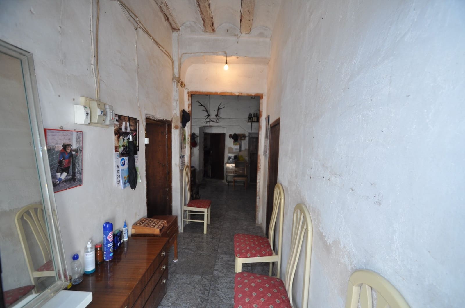 4 bedroom Finca/Country House for sale in Pinoso with garage - € 79,000 (Ref: 9314285)