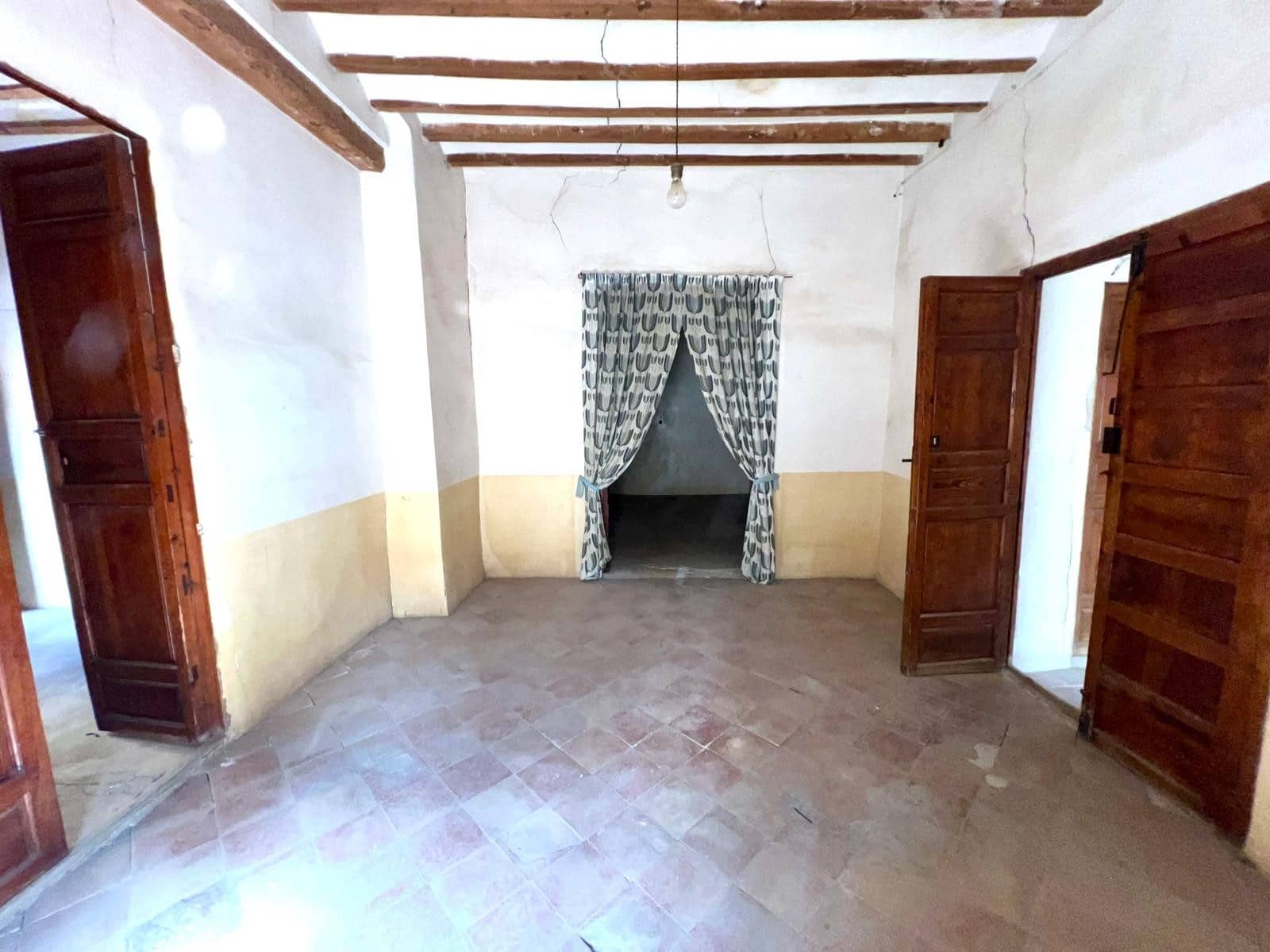 8 soveværelse Byhus til salg i Pinoso - € 175.000 (Ref: 9325732)