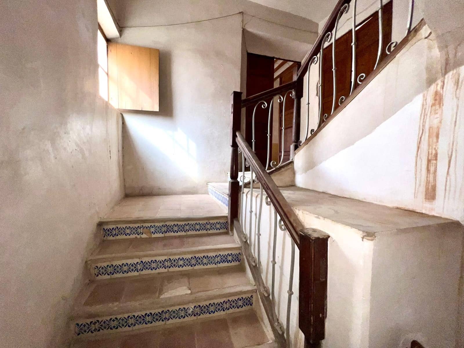 8 soveværelse Byhus til salg i Pinoso - € 175.000 (Ref: 9325732)