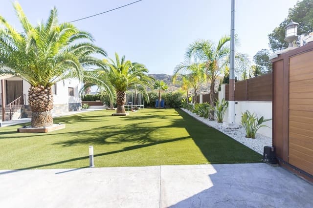 Chalet de 5 habitaciones en Monóvar / Monóver en venta con piscina - 450.000 € (Ref: 9331277)