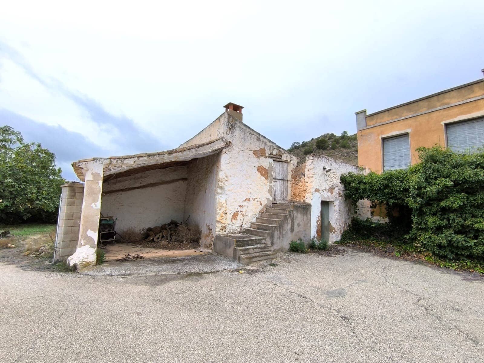 14 soverom Finca/Herregård til salgs i Villena med svømmebasseng - € 135 000 (Ref: 9371492)
