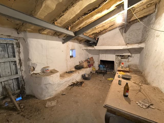 14 chambre Finca/Maison de Campagne à vendre à Villena avec piscine - 135 000 € (Ref: 9371492)