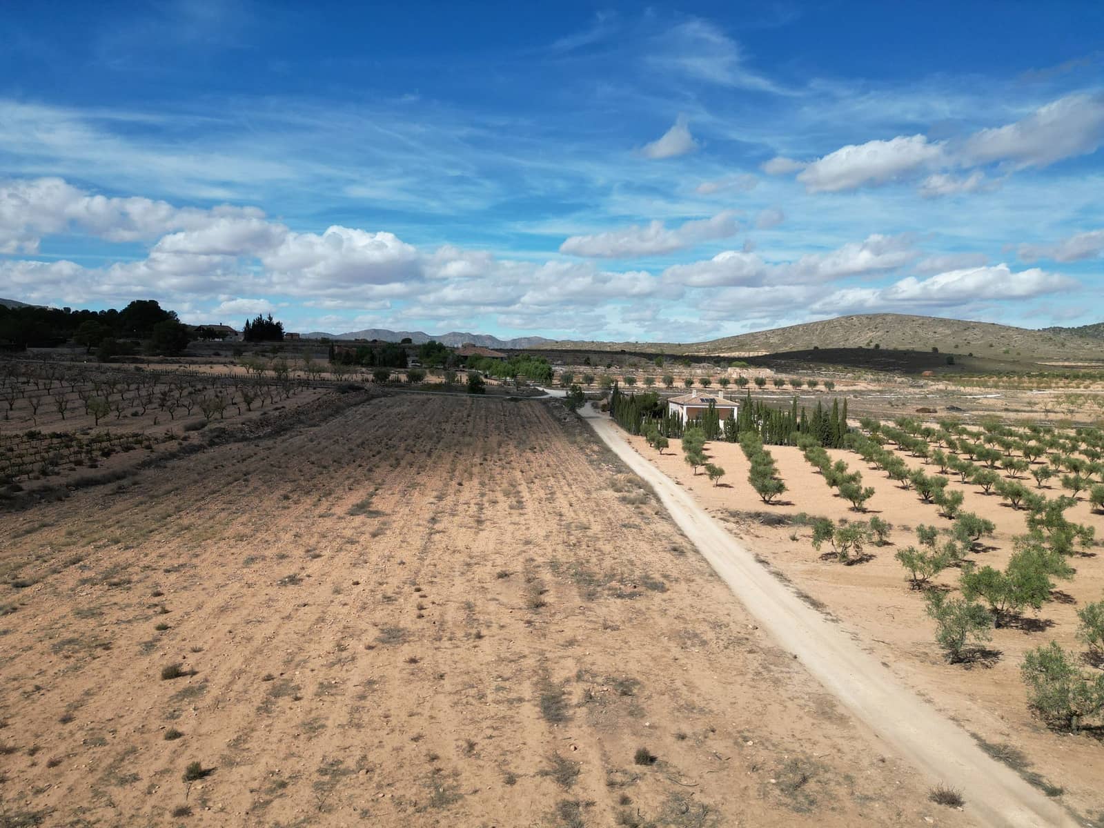 Ubebygd land til salgs i Lel - € 54 995 (Ref: 9379705)