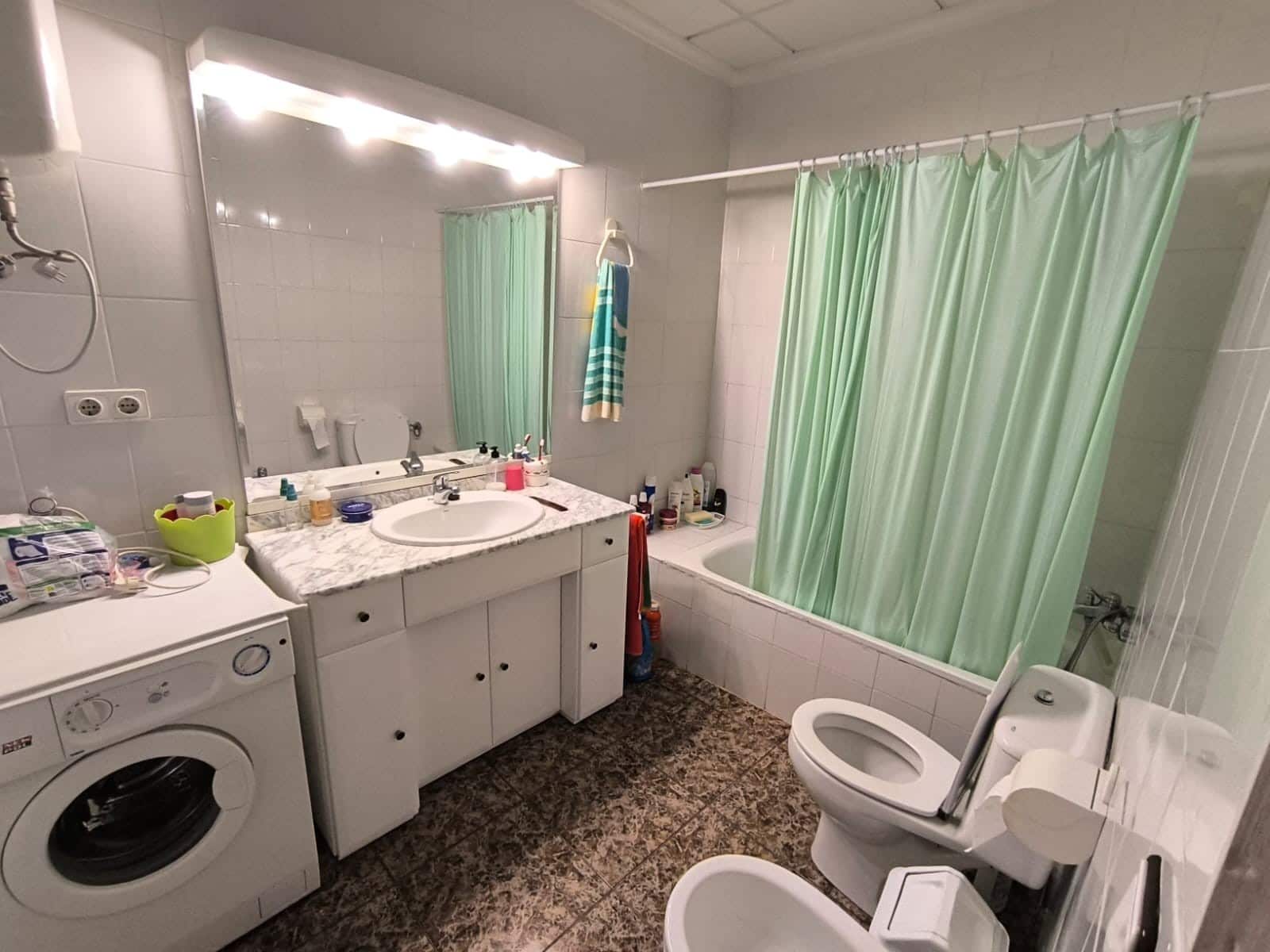 6 bedroom Villa for sale in Yecla with pool garage - € 189,000 (Ref: 9383536)